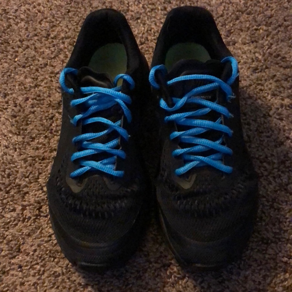 Nike Air Max size 6Y but fits a women’s 7.5